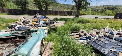 Junk and refuse